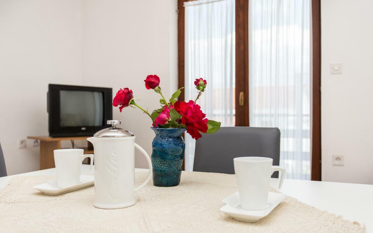 Apartman Broznić Šilo Zewnętrze zdjęcie
