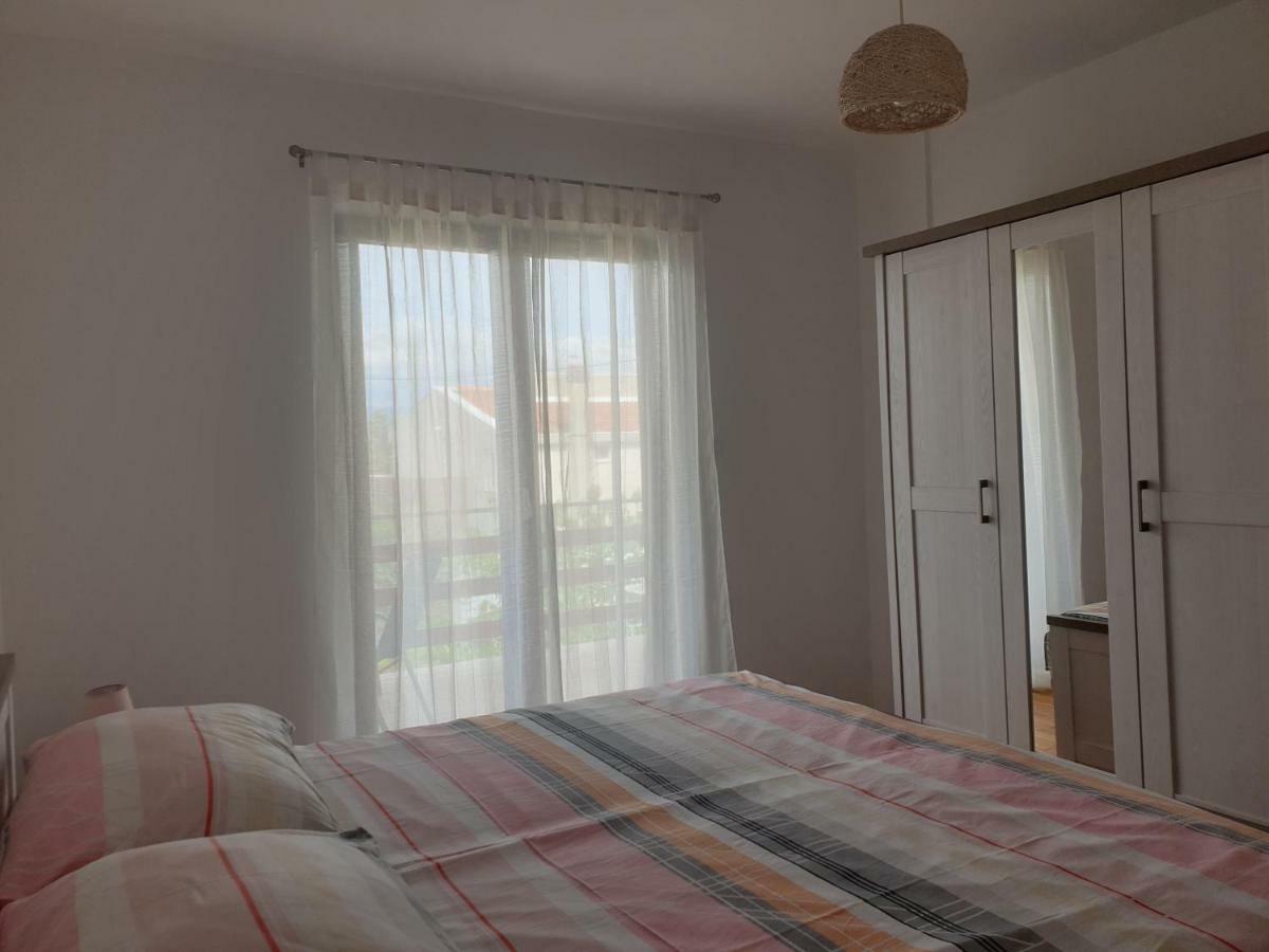 Apartman Broznić Šilo Zewnętrze zdjęcie